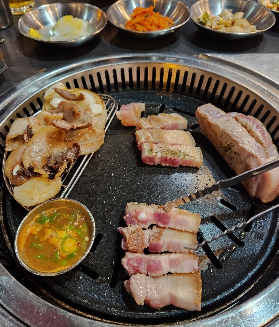 마서방진안흑돼지 이미지