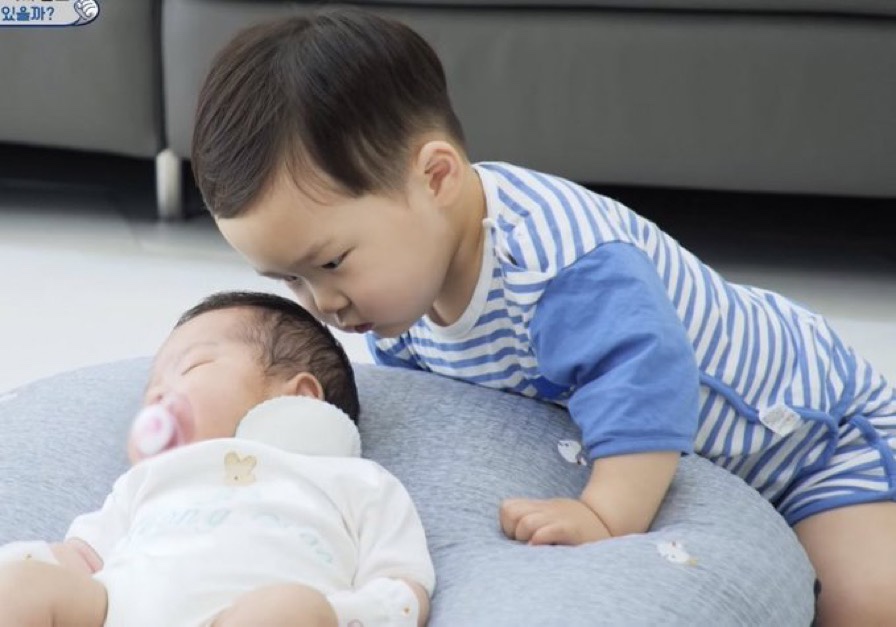 영헤어라인 이미지