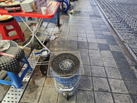 자갈치원조연탄불산꼼장어;김천횟집 이미지