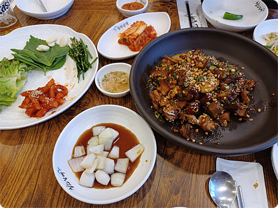 청와삼대 이미지