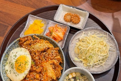 리덮밥 이미지