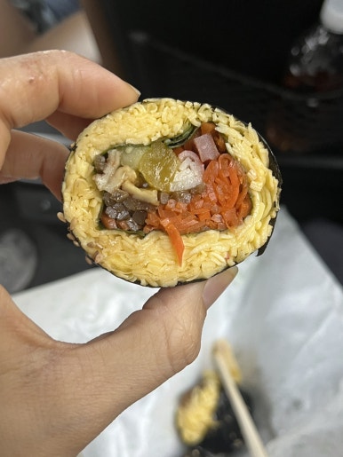 원조한입쏘옥김밥 이미지