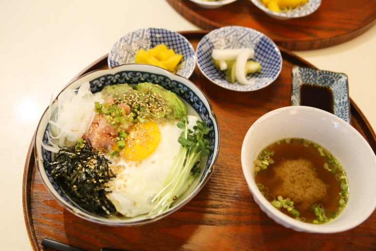 유쾌한덮밥 이미지