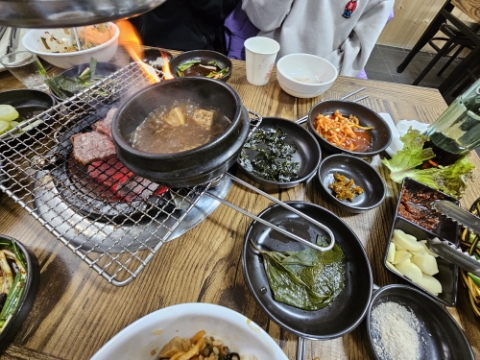 조박사한우숯불구이 이미지