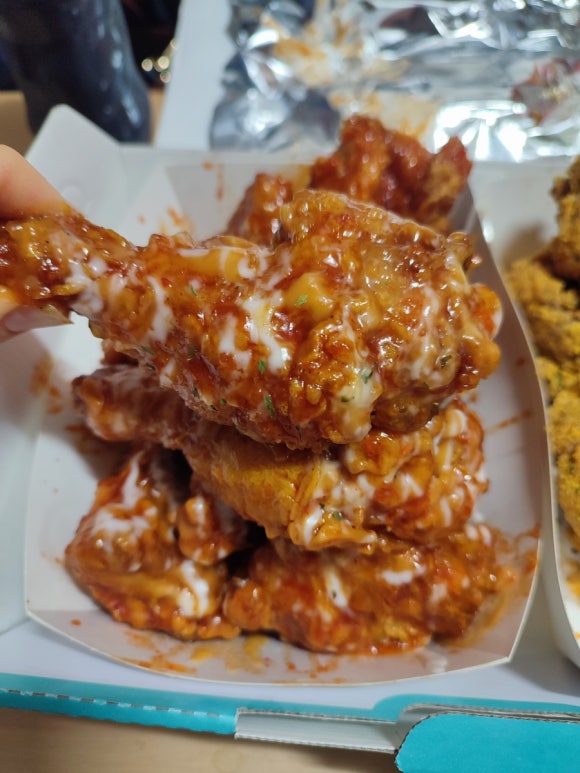 배통치킨 이미지