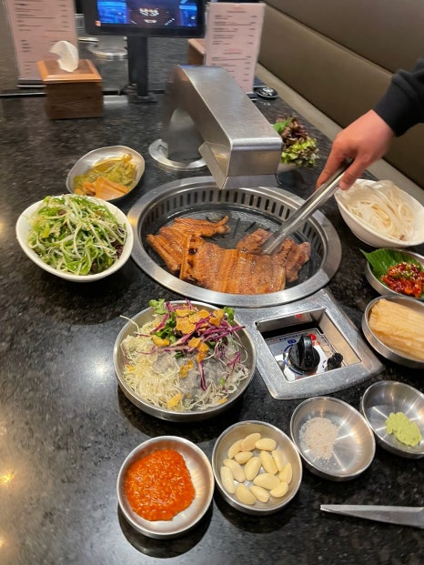 직접구워주는갈비 이미지
