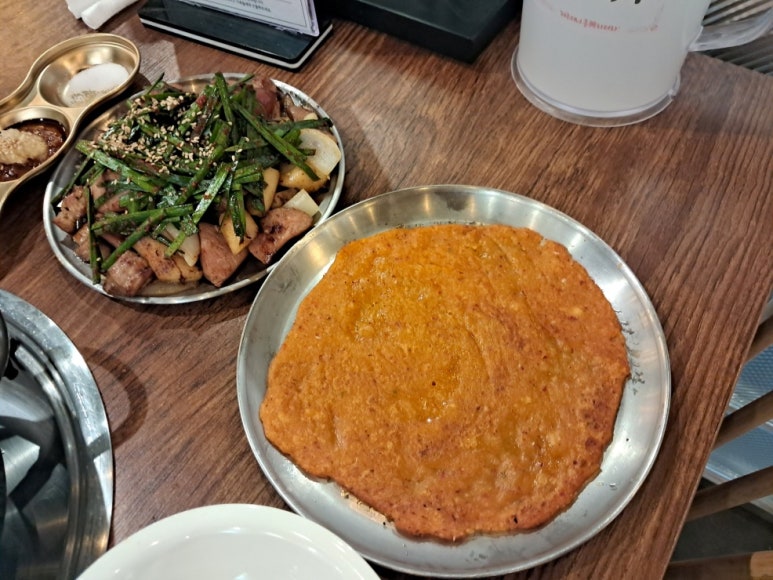 돌부대찌개 이미지