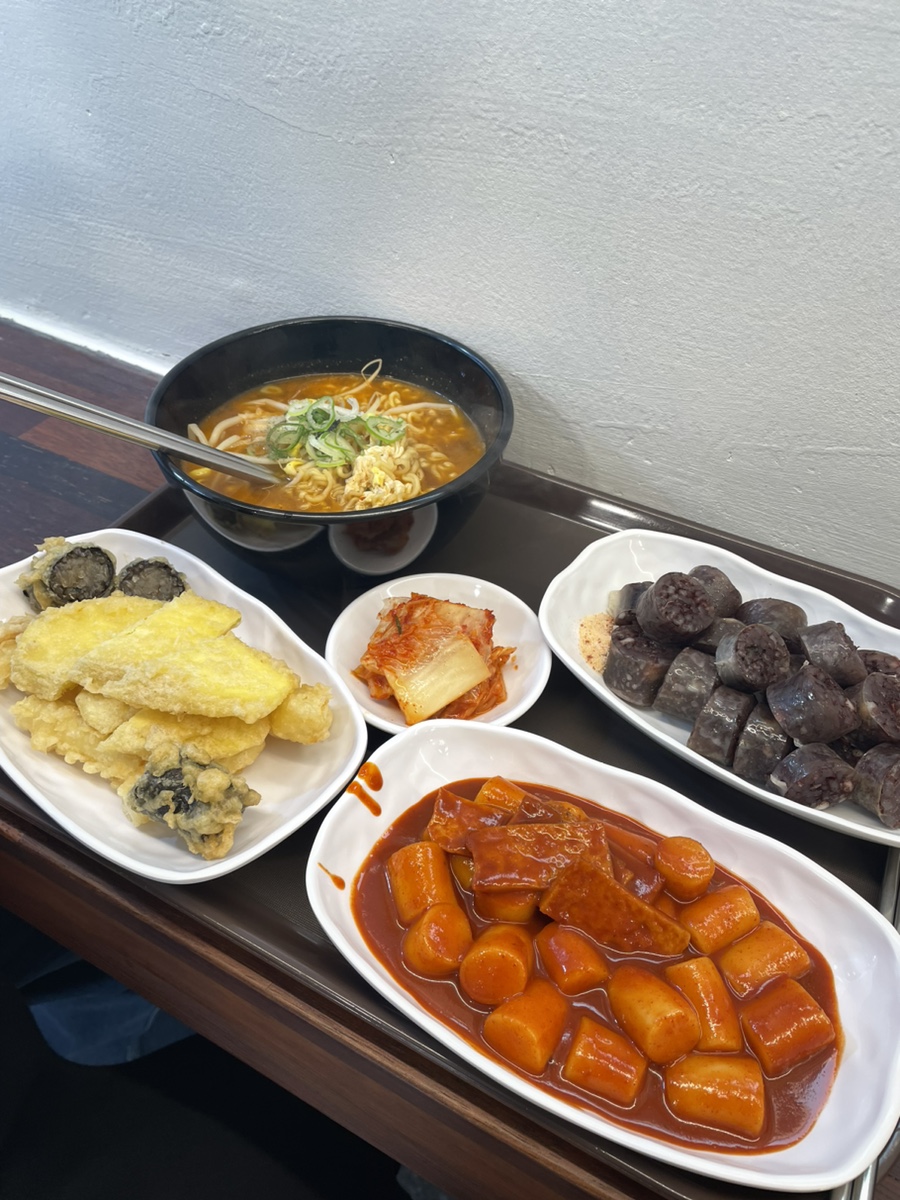 모퉁이별분식 이미지
