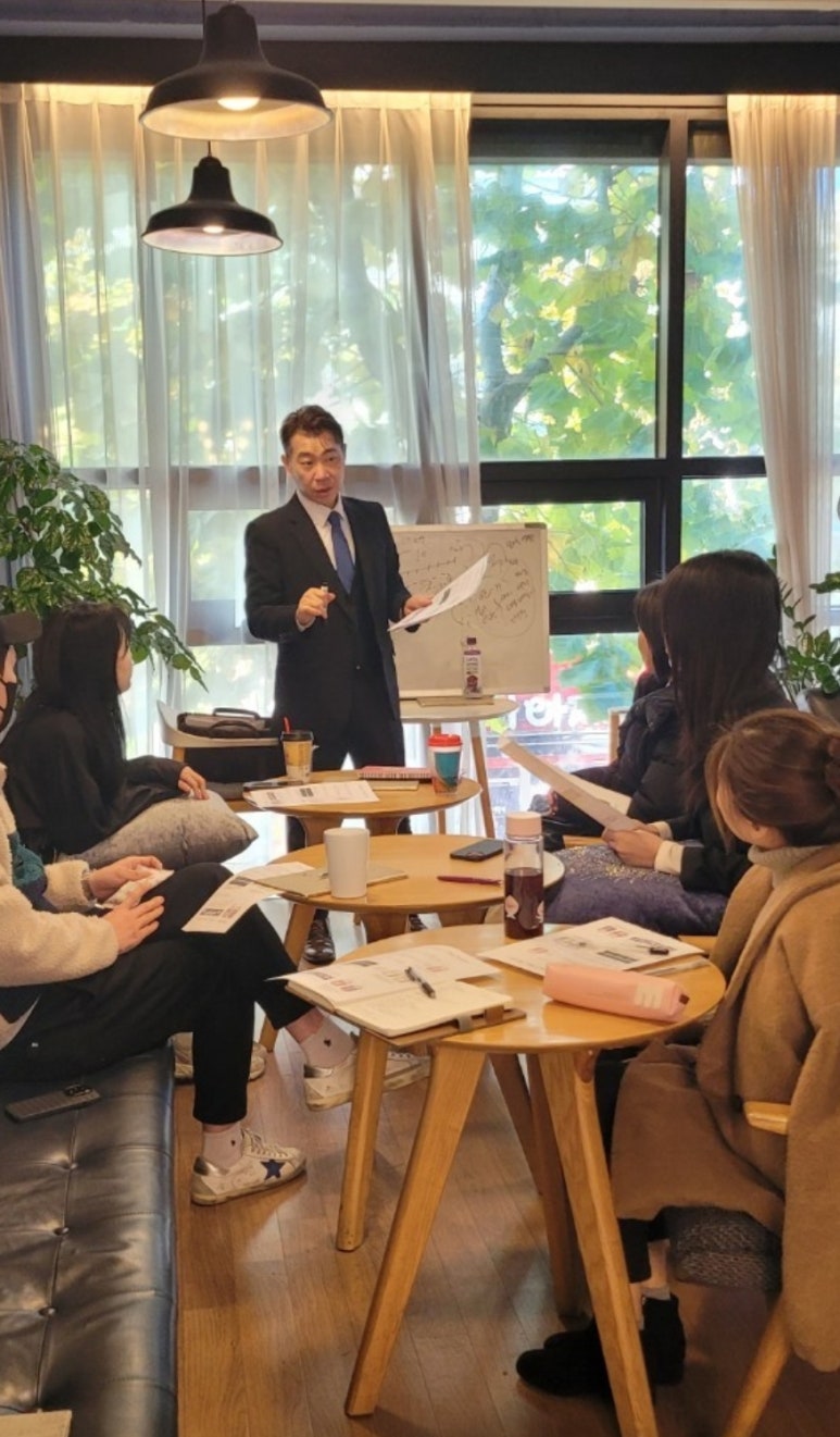 살롱23일 이미지