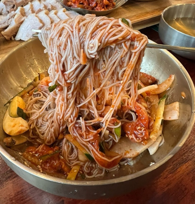오투 냉면,보쌈 이미지