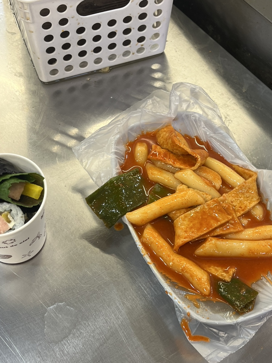 꼬마김밥3형제 이미지