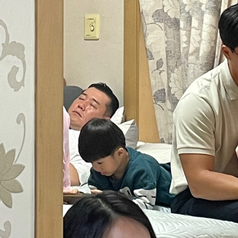 아재와오빠사이 이미지