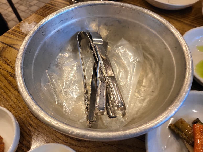 섹돼등갈비 이미지