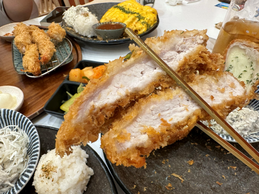 히어로 카츠&소바 이미지