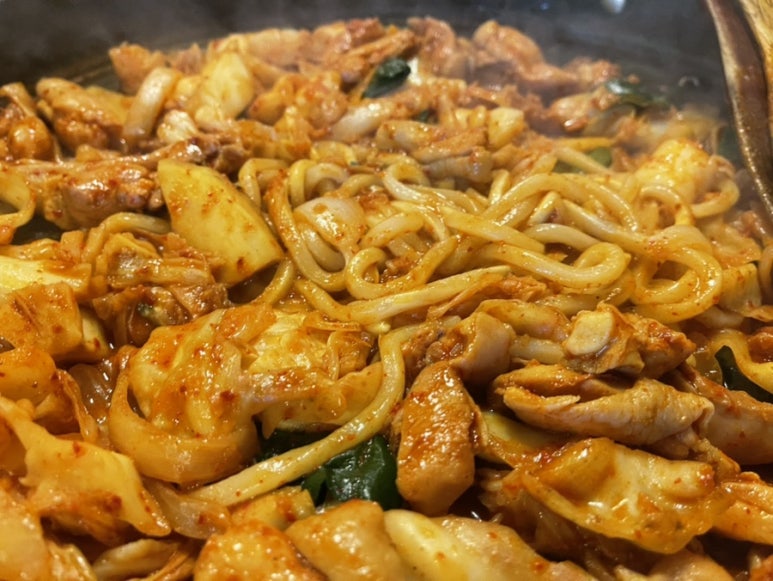 닭갈비와지짐이 이미지