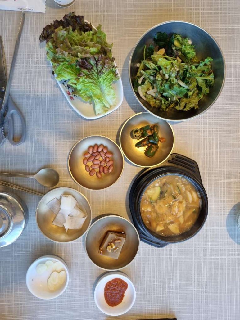 돌숯불갈비식당 이미지
