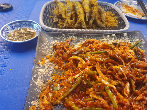 멸치집 이미지