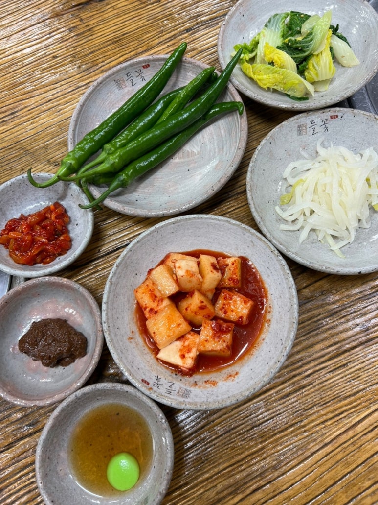 우렁소머리국밥 이미지