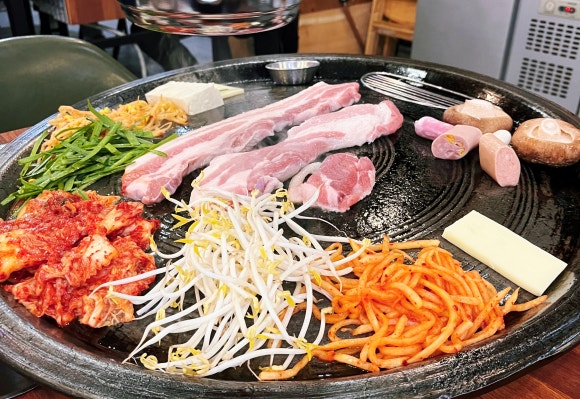 짱구네왕뚜껑삼겹살 이미지