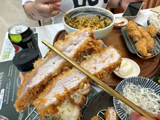 히어로 카츠&소바 이미지