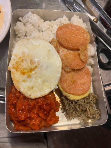 꿀꿀이뒷고기 이미지