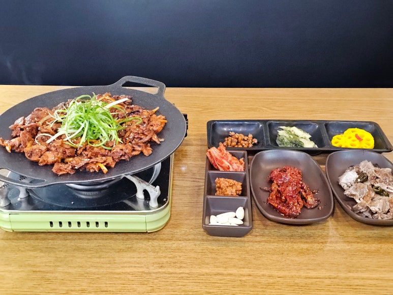 숯불고기 이미지