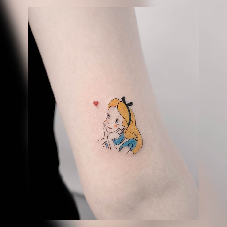 수채화 피부관리 이미지