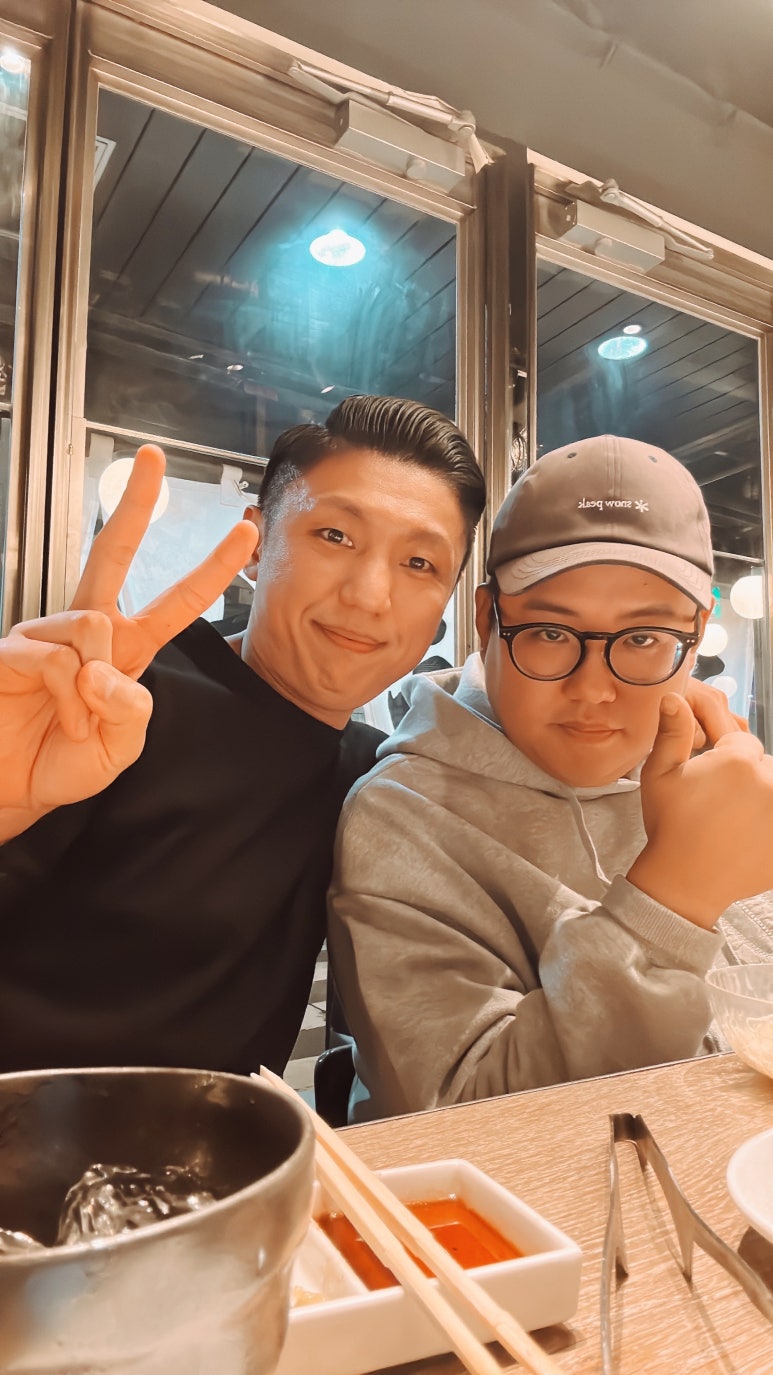 구너바버샵 이미지