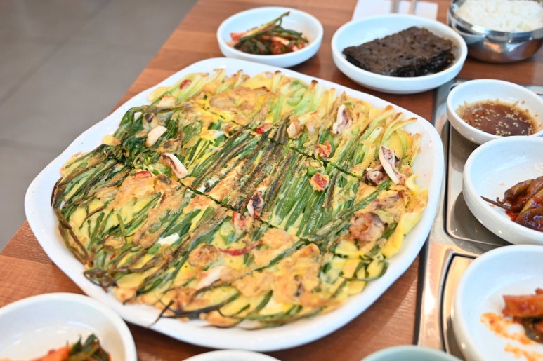 욱이반찬 이미지