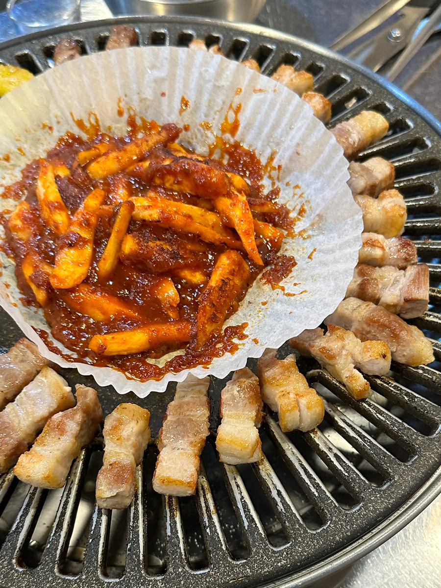 신돈벼락삼겹살 이미지