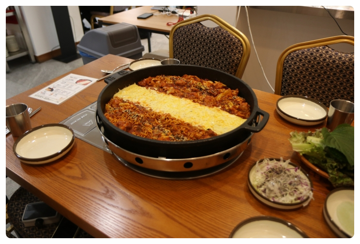 장인닭갈비대학로 이미지