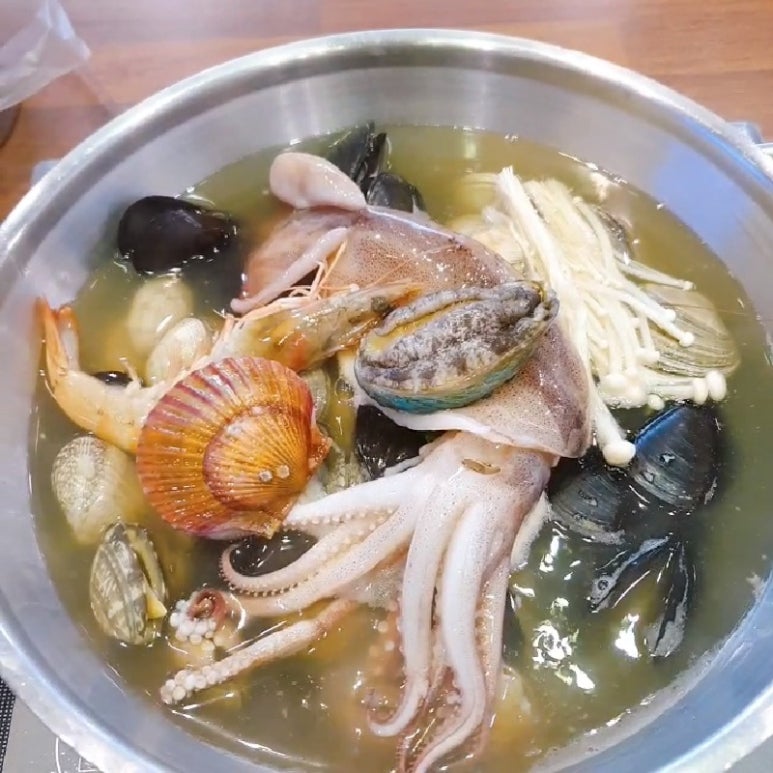 풍성한칼국수 이미지