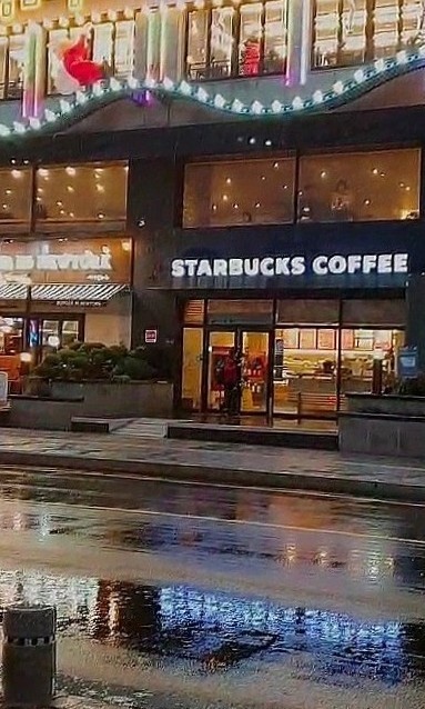스타벅스 광안비치점 이미지