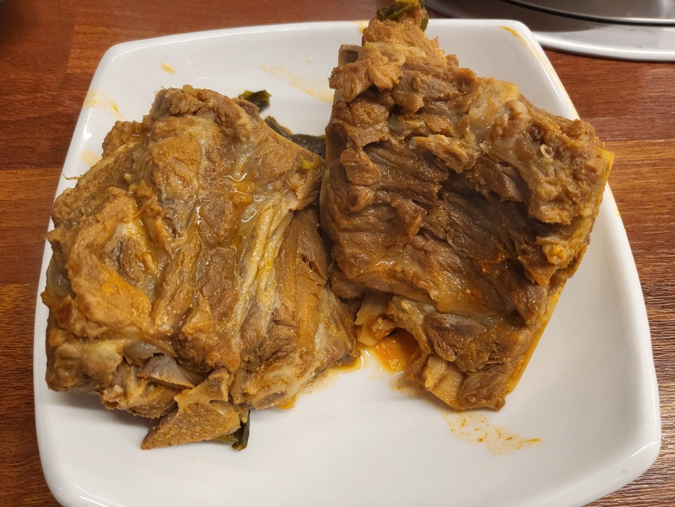 라온감자탕 충무공점 이미지