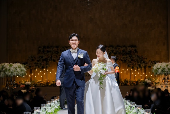 포린모먼트 이미지
