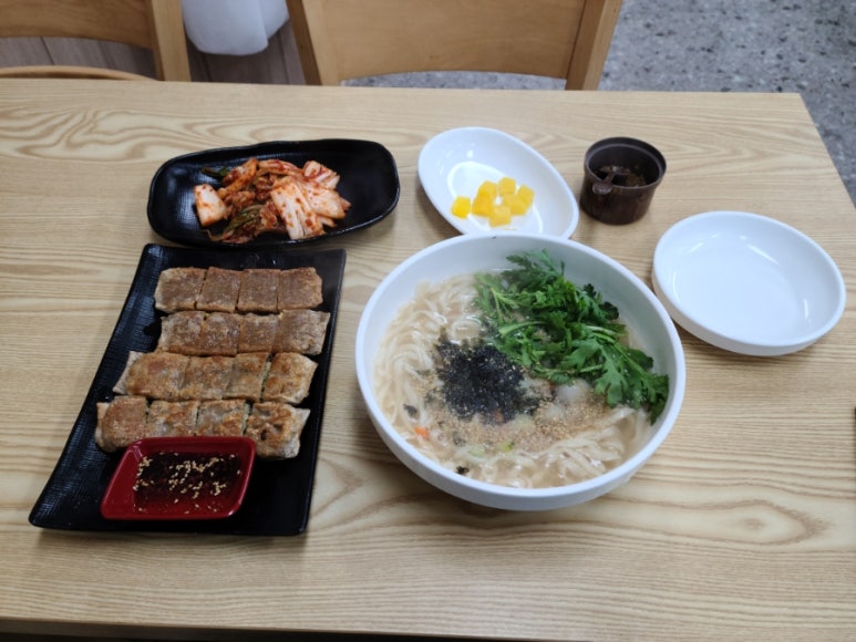 증평애칼국수 이미지