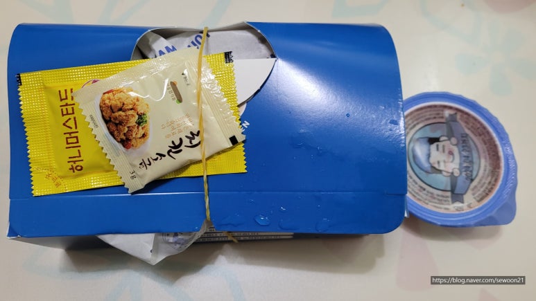 청년치킨 이미지