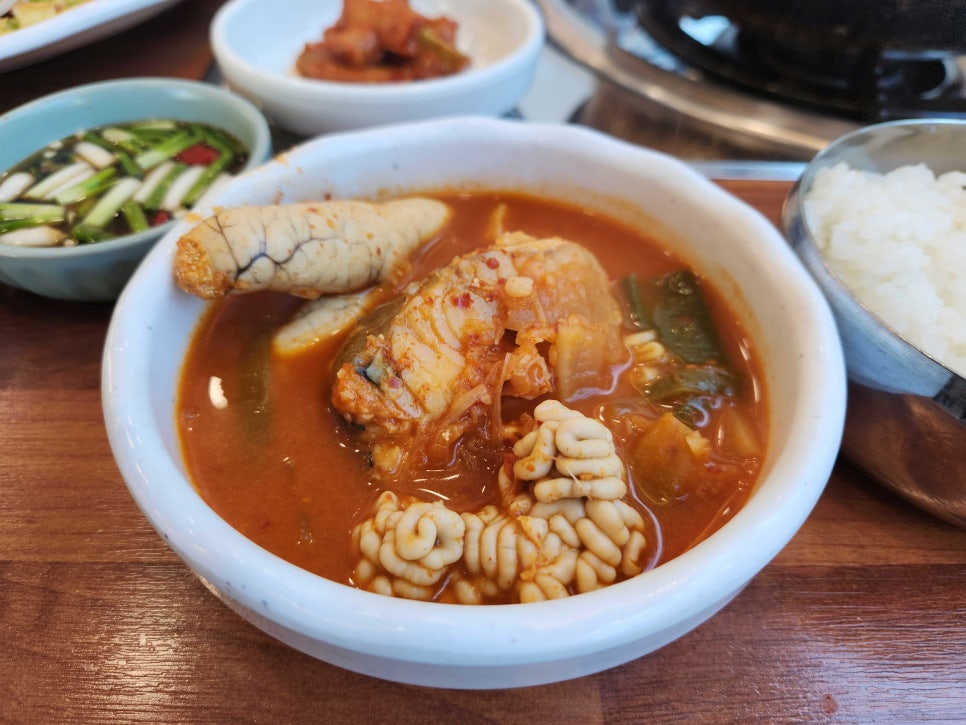 욱이반찬 이미지