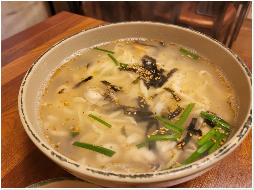 뜨락칼국수 이미지
