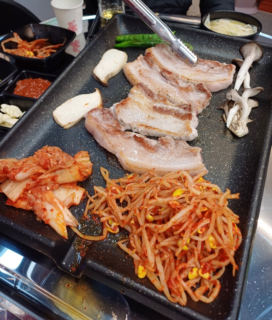 백년돼지집 이미지