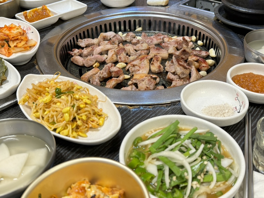 먹어봐뒷고기 이미지