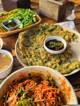 돌미나리칼국수 이미지