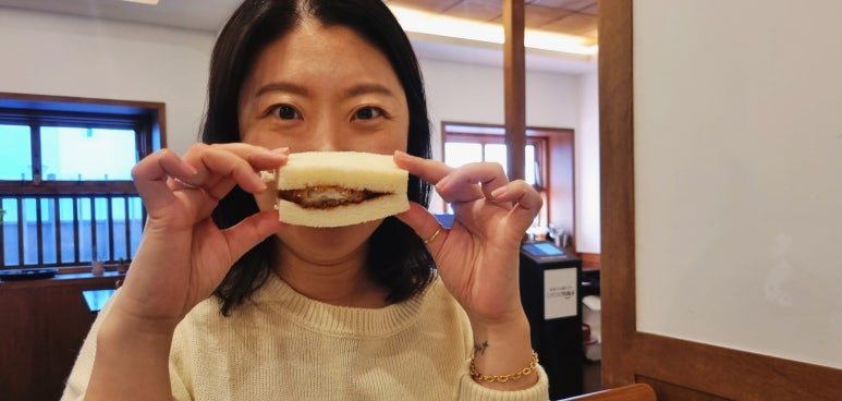 꿀꿀카츠 이미지