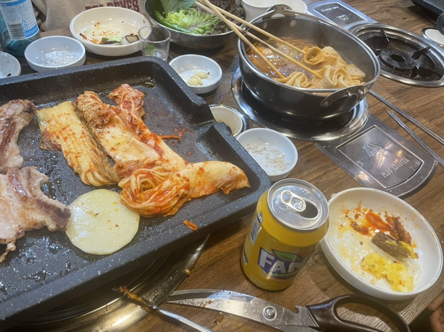 한돈짝갈비 이미지
