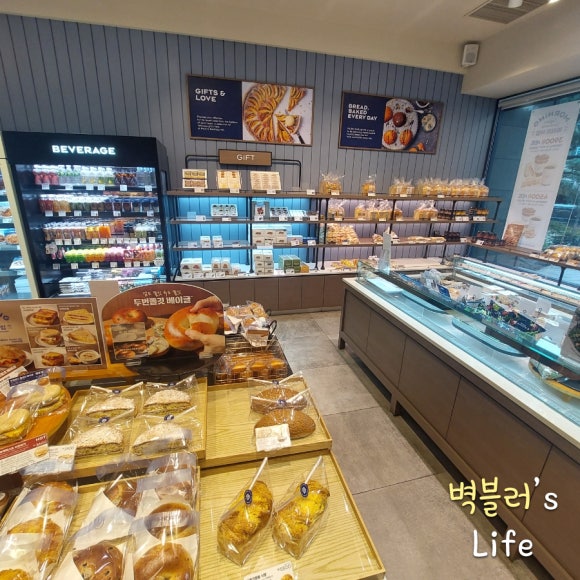파리바게트 용산리첸시아점 이미지