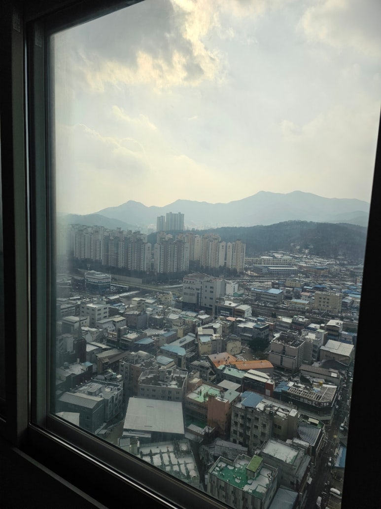 윤이나글라스 이미지