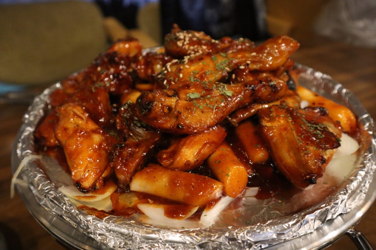 훌랄라치킨숯불바베큐 이미지