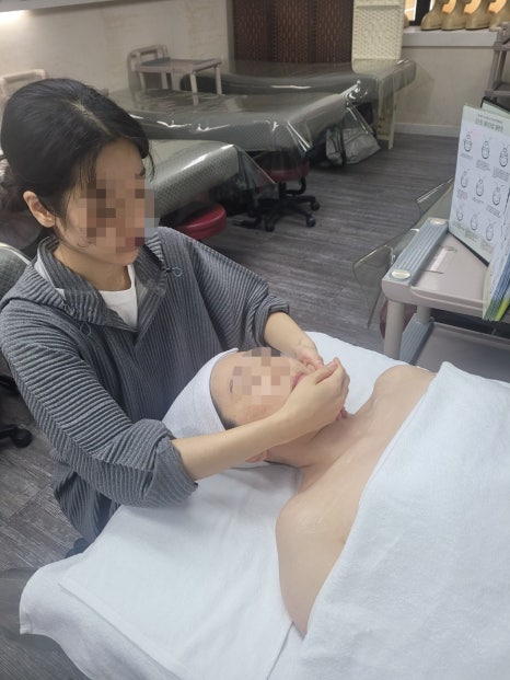 사계절 피부샵 이미지