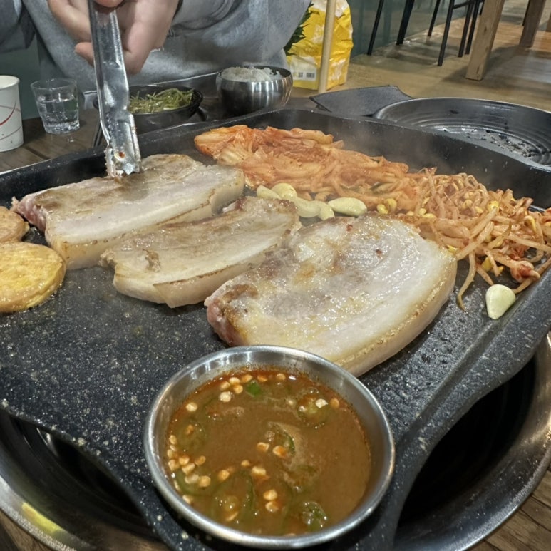 놀마루생삼겹살 이미지