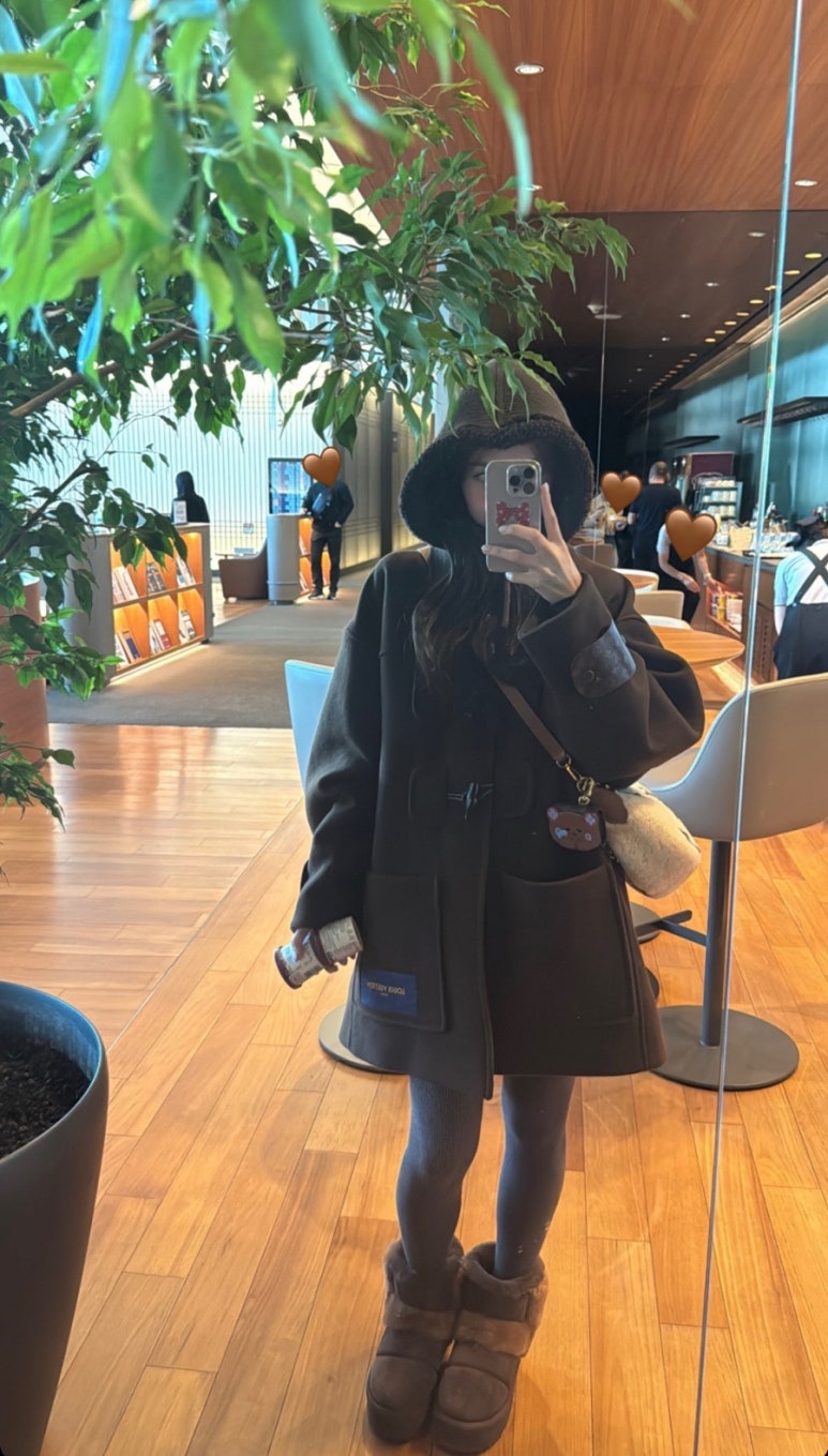 오버더문 이미지